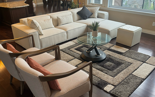 Une liste de vérification étape par étape pour rafraîchir votre sofa pour le printemps